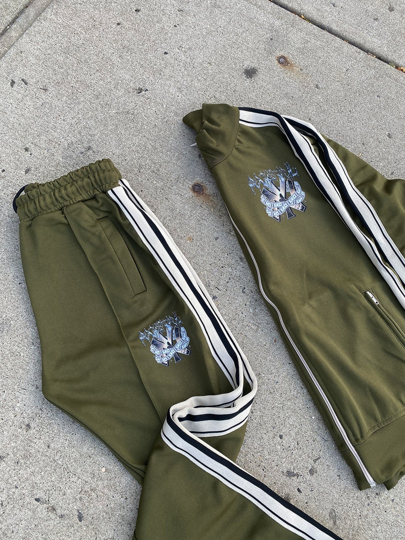 Savior Track Suit 🍏